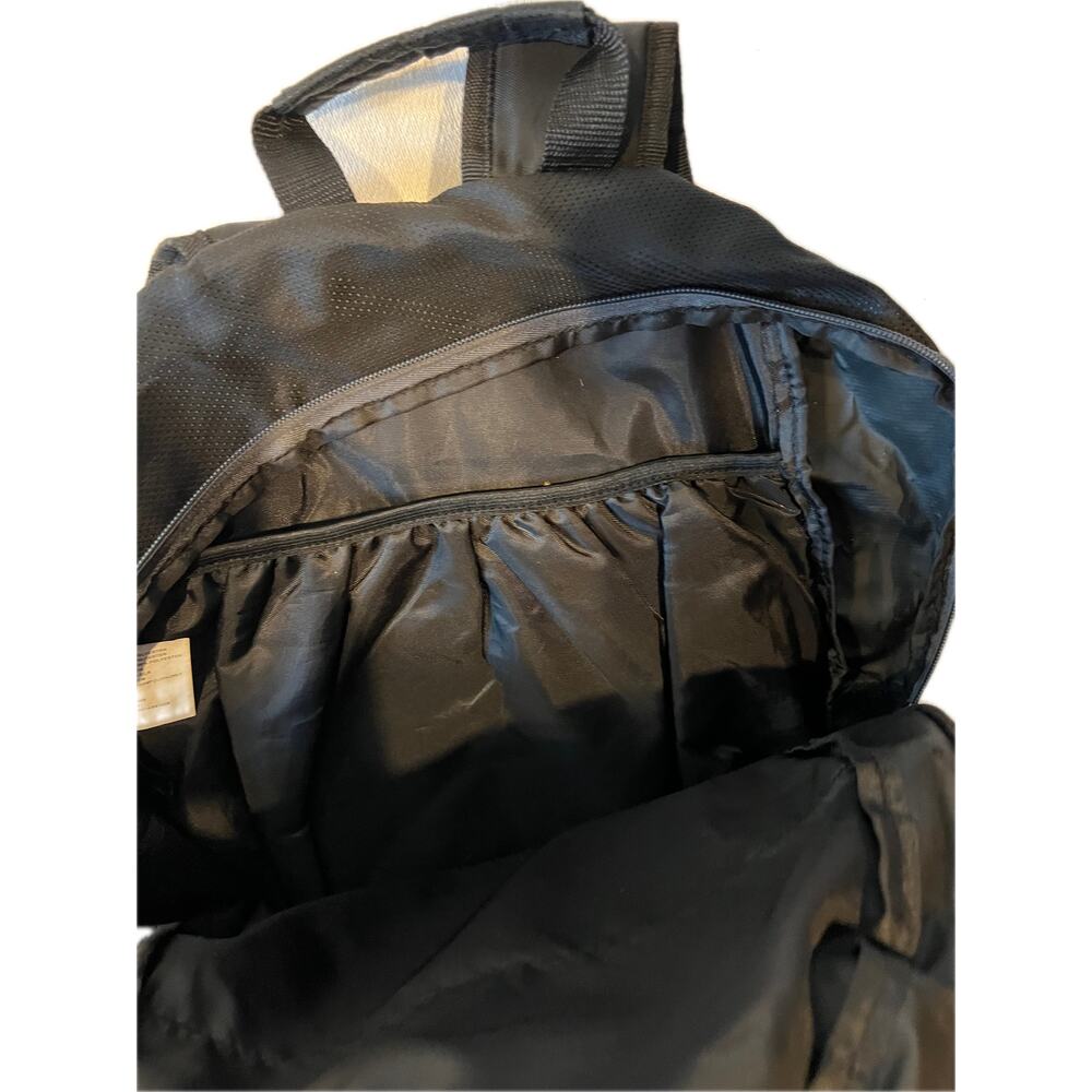 EastSport Backpack with Padded Computer Sleeve - Picture 4 of 4